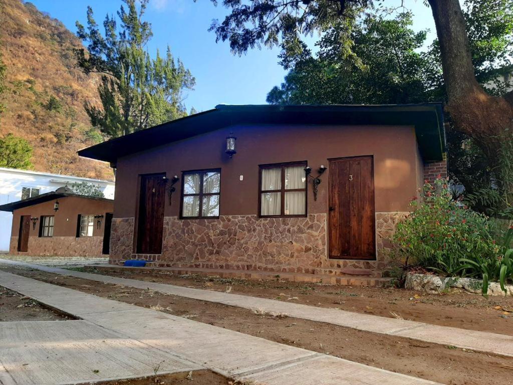 Hotel Del Bosque Panajachel Exterior photo